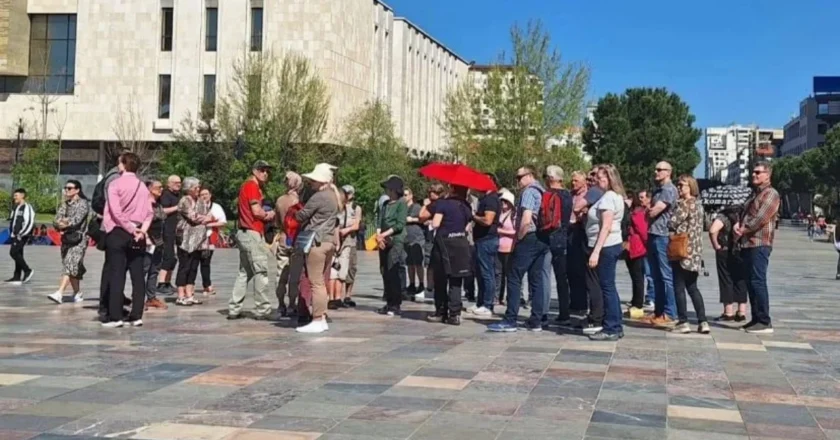 8.5 milionë turistë vizituan Shqipërinë deri në gusht, Rama: Grupe të tëra vizitorësh shijojnë atraksionet nga veriu në jug